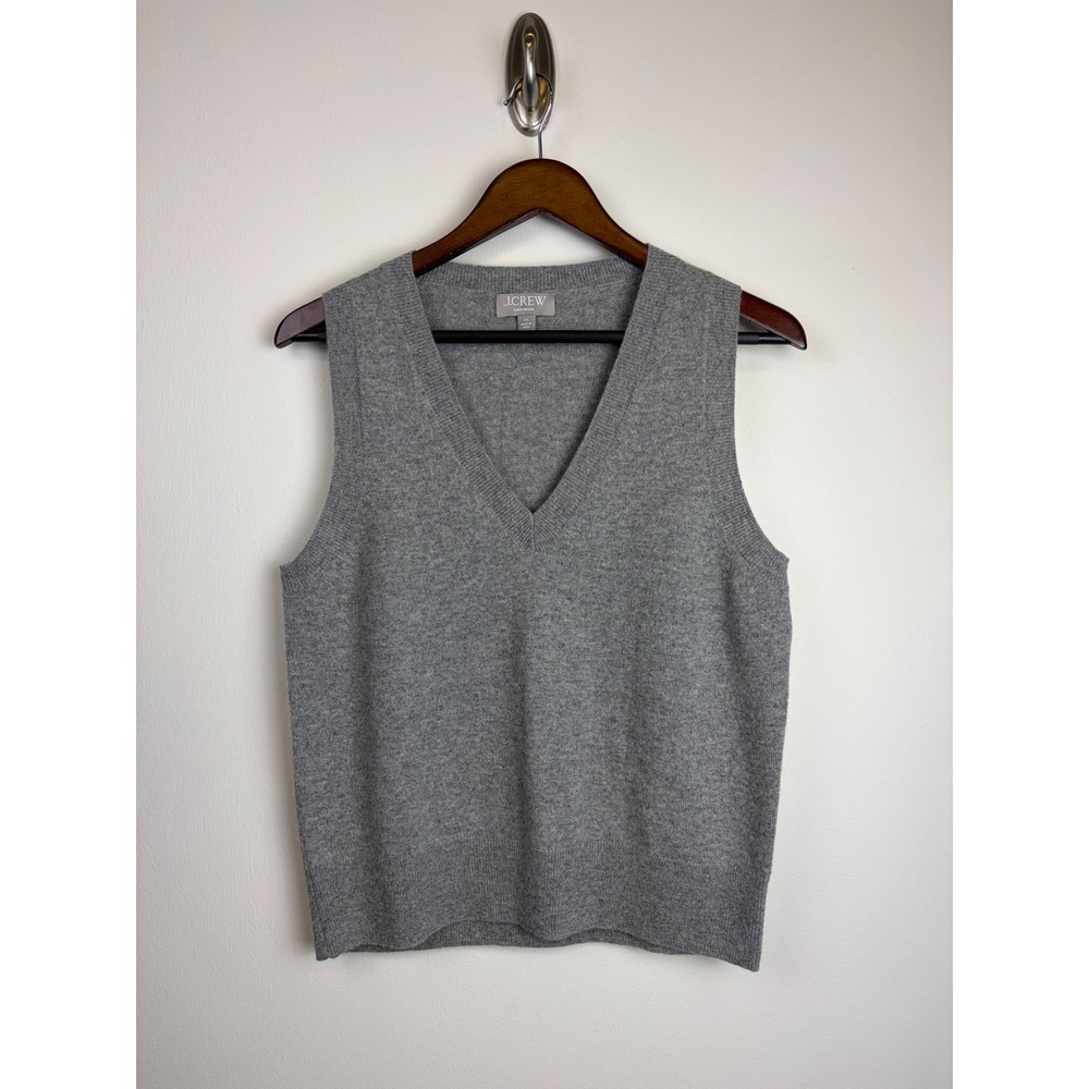 J Crew Sweater Vest XS Gray Cashmere V-Neck Sleeveless Knit Layering Preppy Top